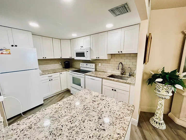 2800 N Ocean Dr #A-16D — Photo 17