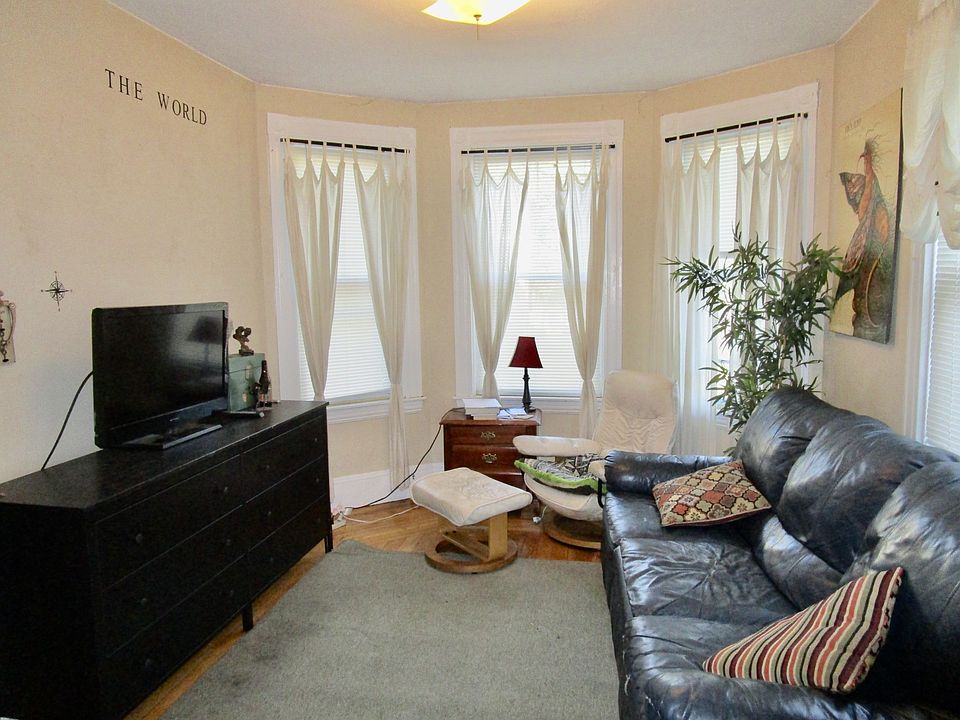 1st image of 22 John St #1