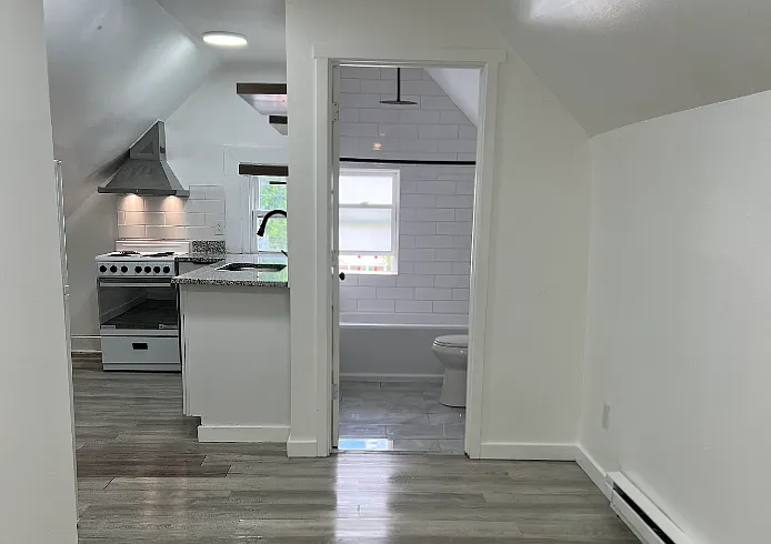 4923 Marion Ave #3 — Photo 6