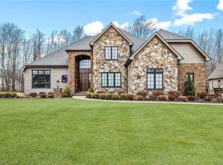 2844 Waterfall Way, Westlake, OH
