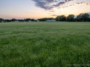 8 S 4420th Rd, Vinita, OK 74301