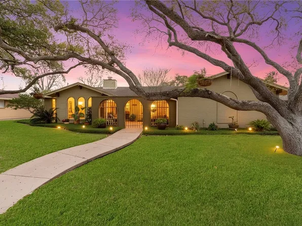 6626 Pharaoh Dr, Corpus Christi, TX 78412