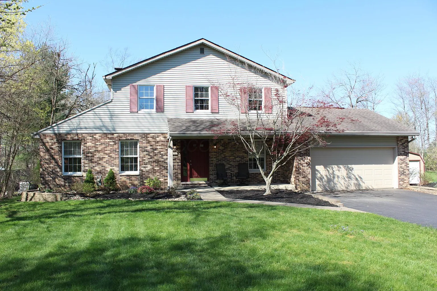 84 Lawrin Ct SW photo 1