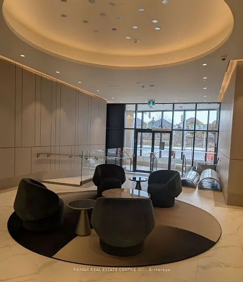 1415 Dundas St S #701 — Photo 3