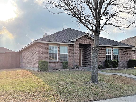 5th image of 3005 Lake Vista Dr