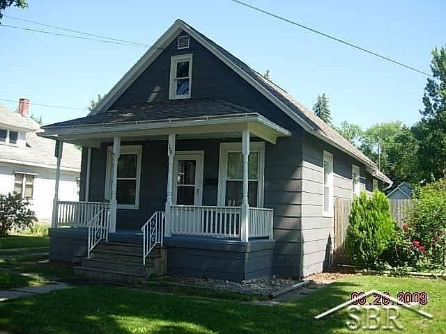 1st image of 1708 Vermont St