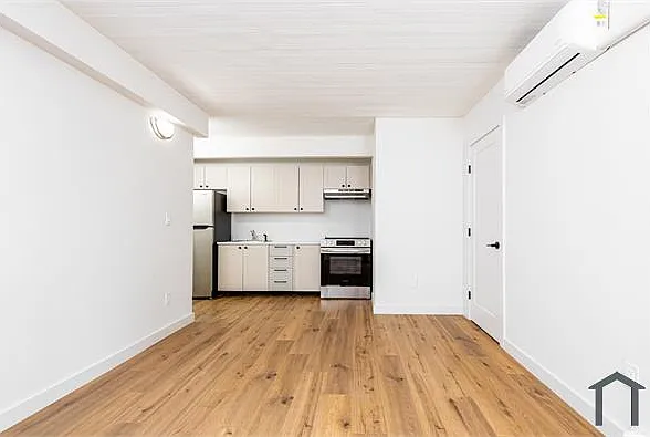 3 bed, $3,599 — Photo 3