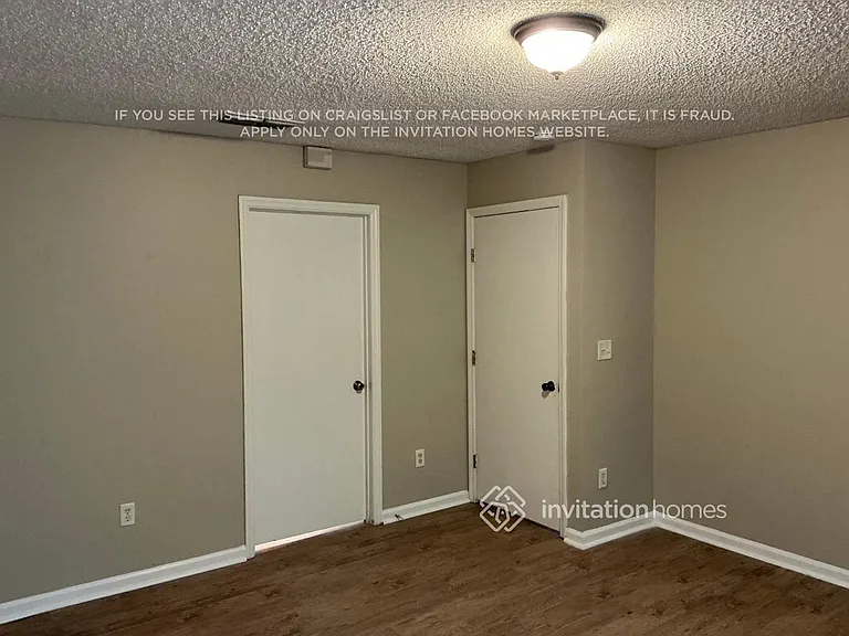 13581 Ashford Wood Ct E — Photo 20