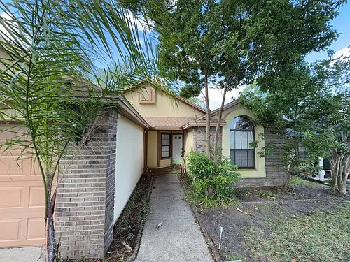 2201 Grasmere Dr Photo 1
