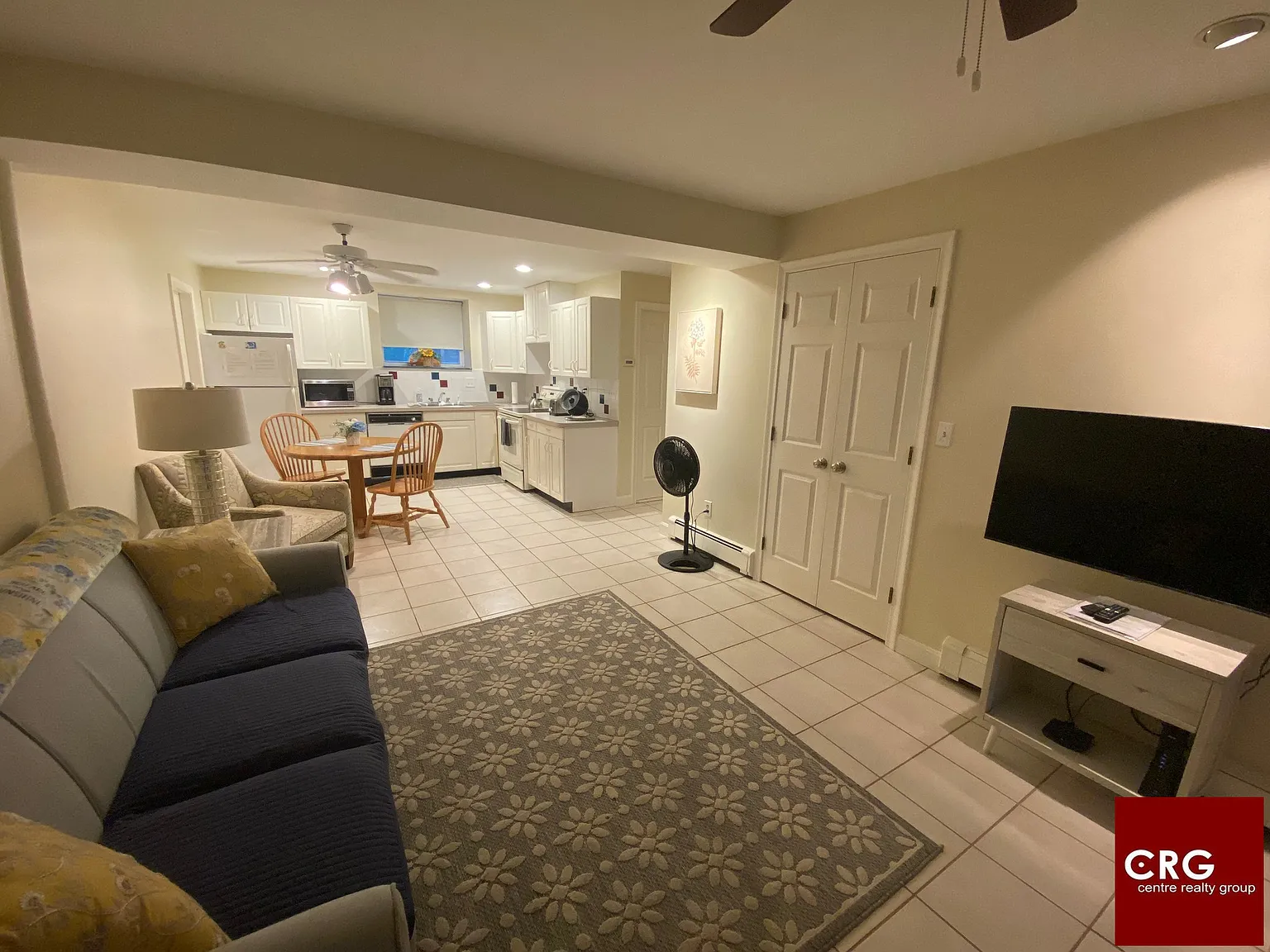 1 bed, 1.0 bath, $2,400 — Photo 3