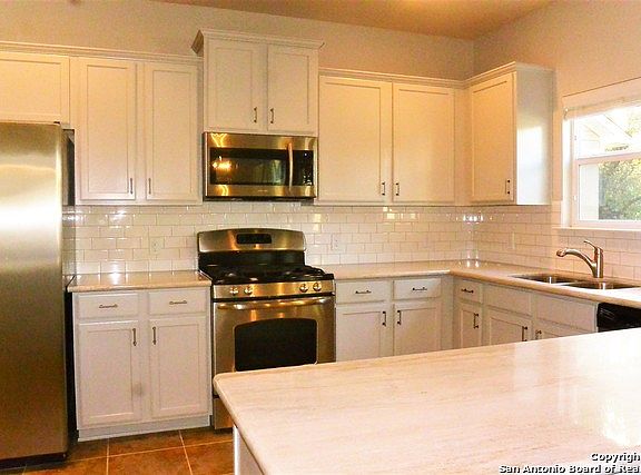 4th image of 23119 Airedale Ln