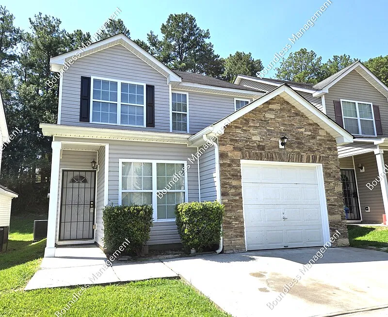 2330 Hackamore Dr