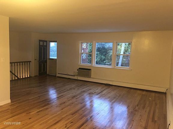 4th image of 1015 E 88th St #2
