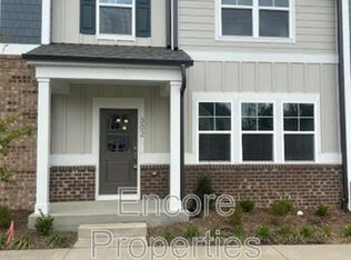 302 Parker Station Ave, Fuquay Varina, NC 27526