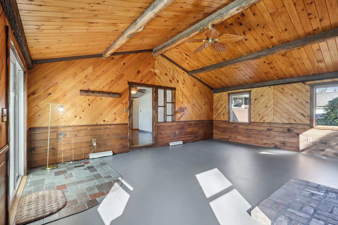 next background image