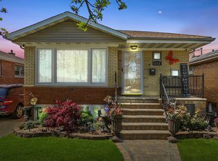 2976 W Columbus Ave, Chicago, IL