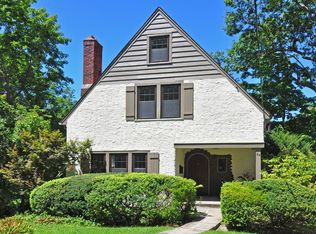 54 Pine St, Ardsley, NY 10502