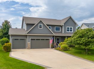 6700 NW 99th St, Johnston, IA 50131