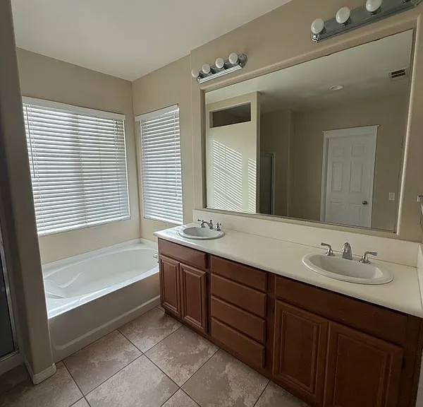 1781 Steinbeck Ave — Photo 7