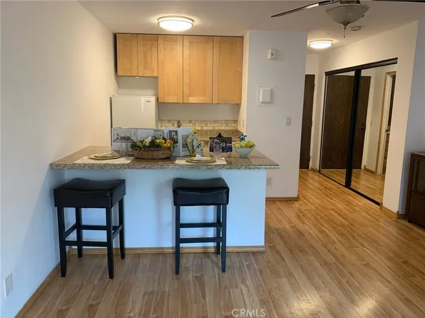 22100 Burbank Blvd Unit 350F, Woodland Hills, CA 91367
