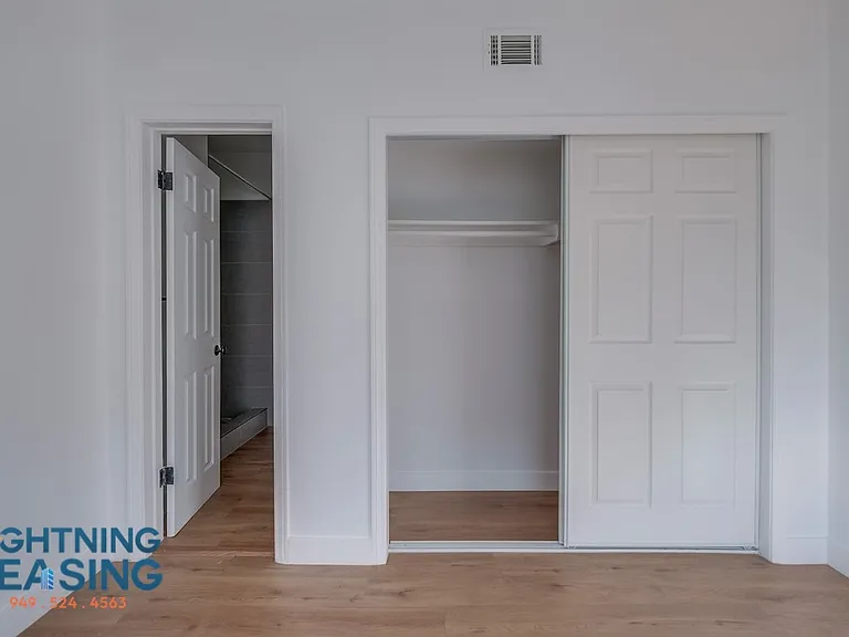 5312 Corteen Pl #16 — Photo 12