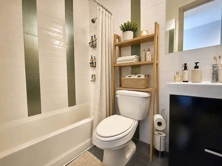 1438 Greene Ave #2L — Photo 6