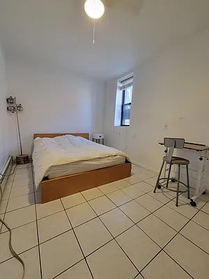 Rented by EXR | media 14