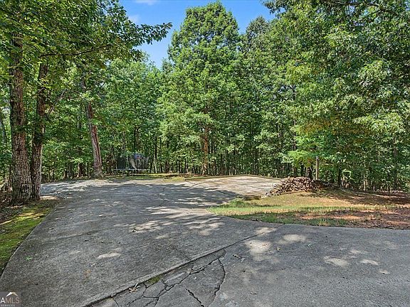 4th image of 6431 Chestnut Hill Rd