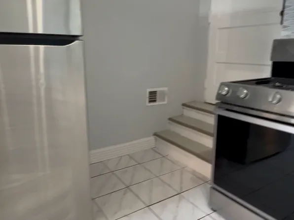 (undisclosed Address), Blue Island, IL 60406