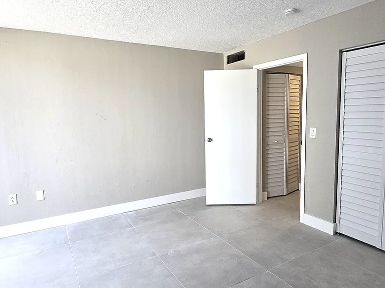 717 SW 75th St #108 — Photo 12