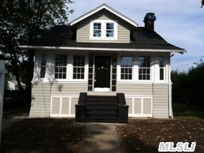 975 Hayes St, Baldwin, NY, 11510