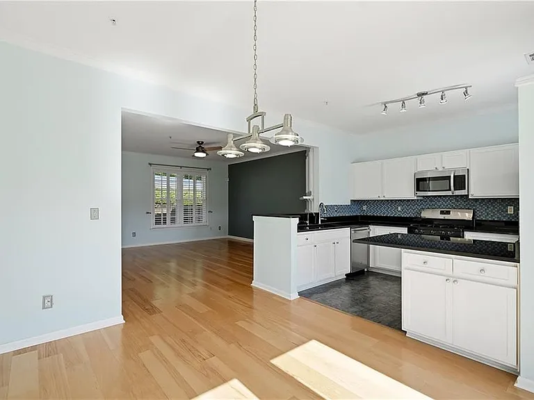 1130 Kilmington Ct — Photo 9