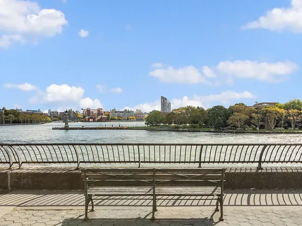 1582 York Avenue image 9 of 9