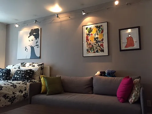 Rented by Sun Pop International | media 21