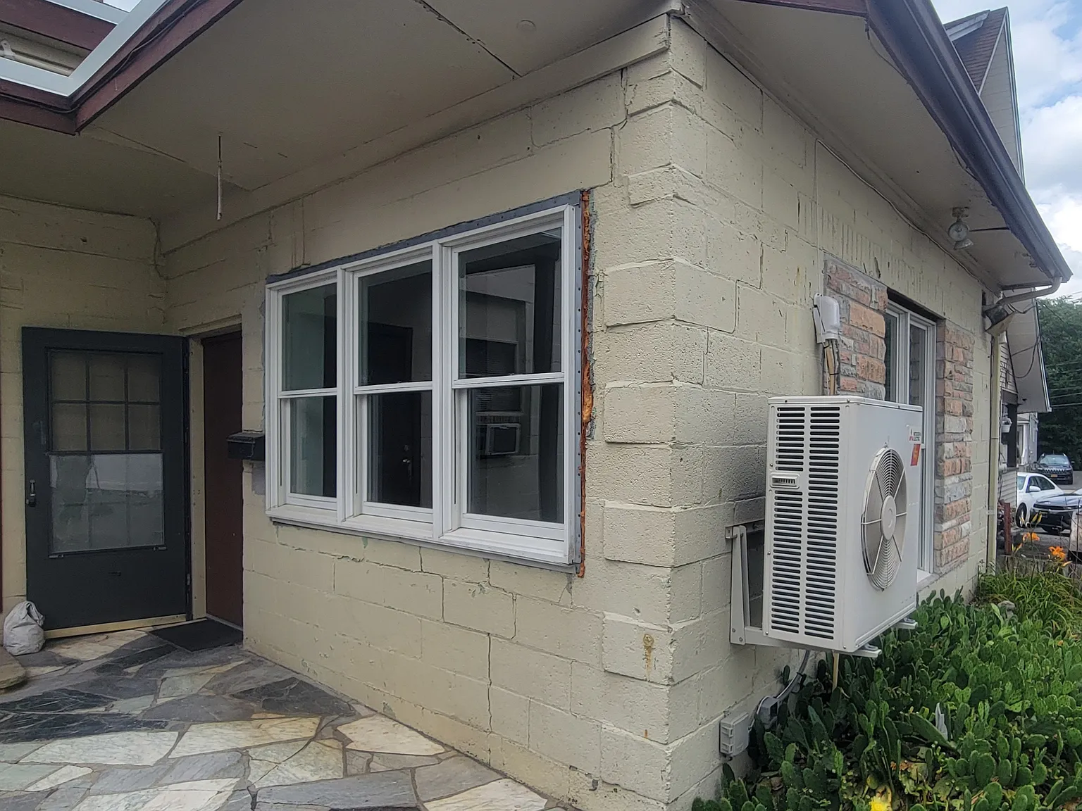1 bed, 440 sqft, $1,750 — Photo 2