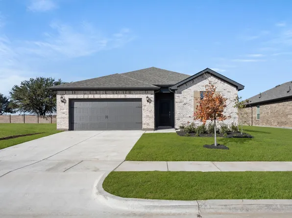 3157 Manchester Dr, Cleburne, TX 76031