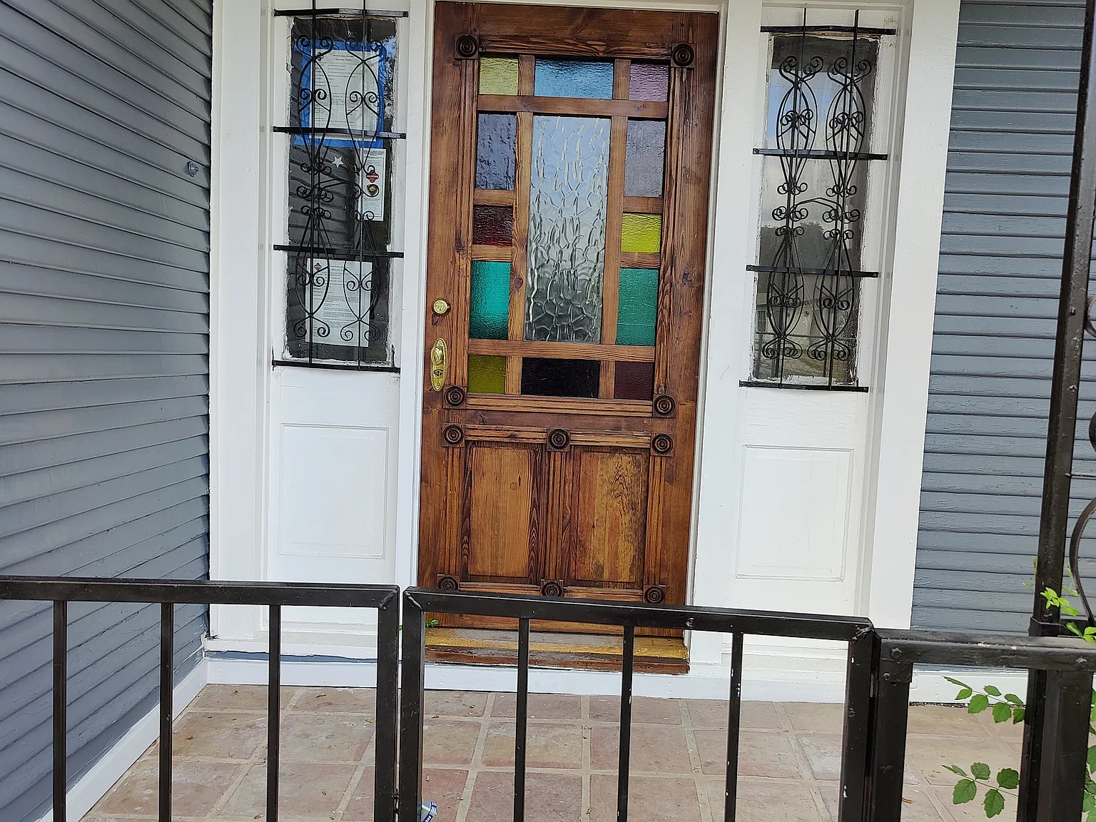 3 bed, 1469 sqft, $1,800 — Photo 1