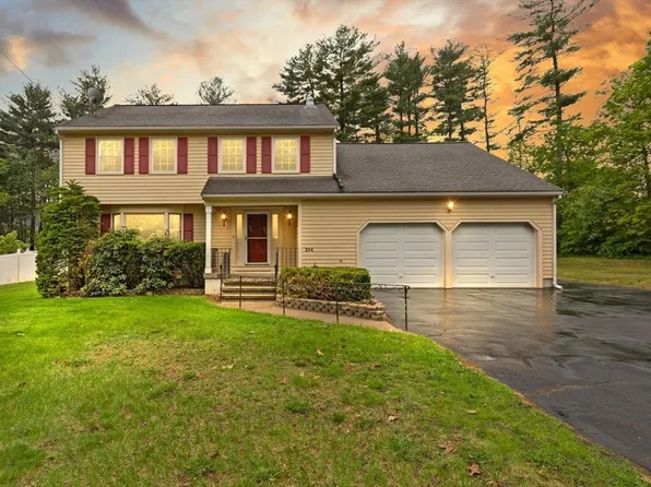 214 McCarthy Way, Tewksbury, MA 01876