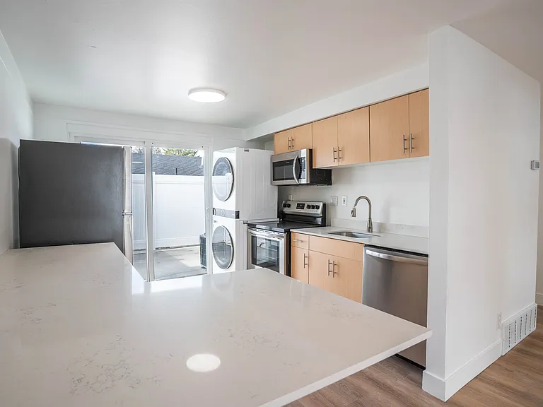 21PPO Kitchen 21PPO Kitchen