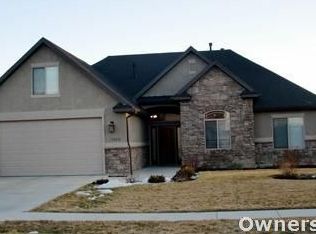 1913 W Silver Spur Way, Farmington, UT 84025