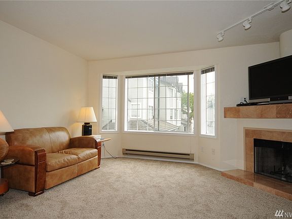3rd image of 780 122nd Ave NE