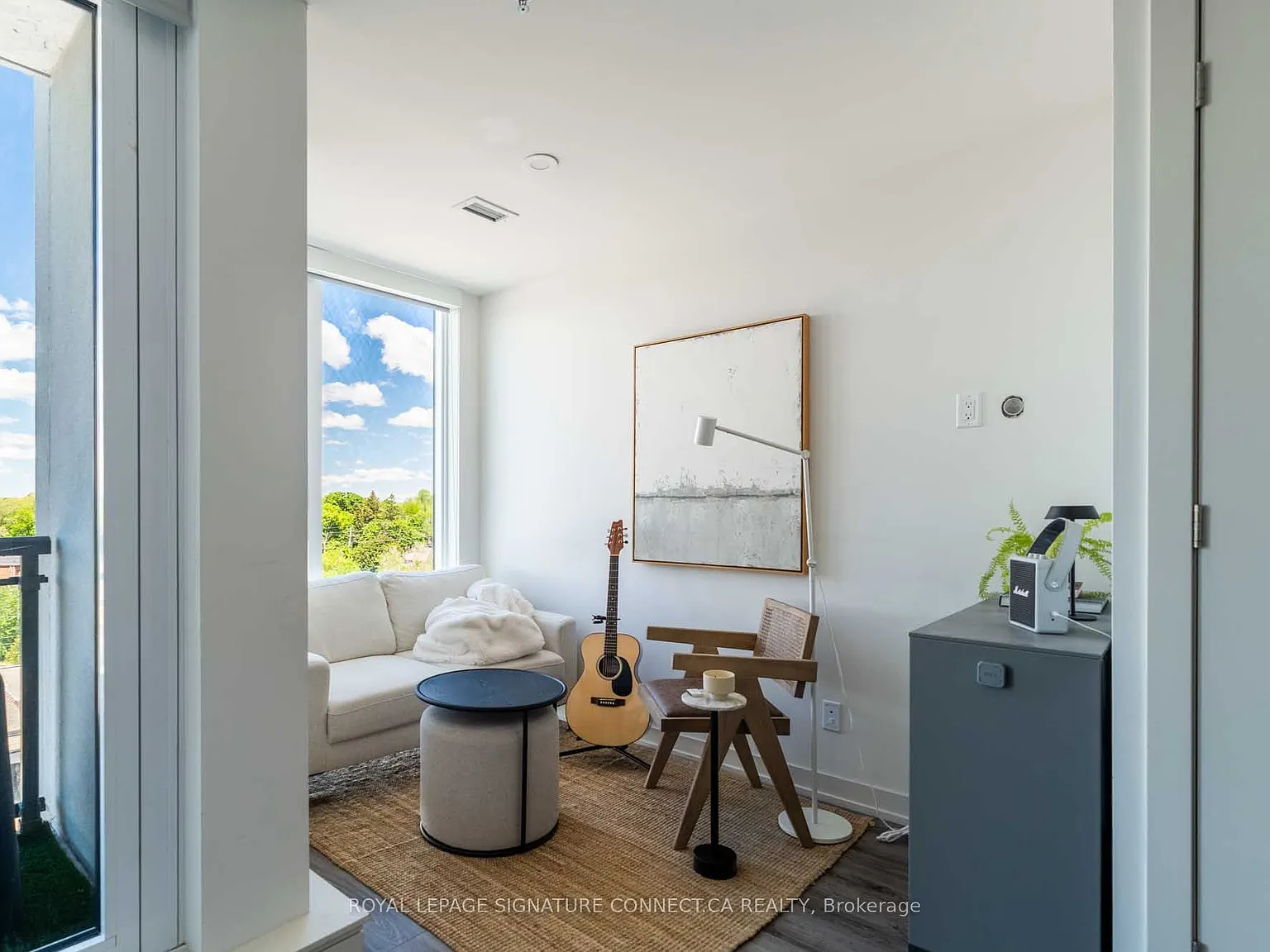 Merge Condo — Photo 4