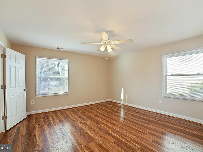 2090 Jason Ct — Photo 29