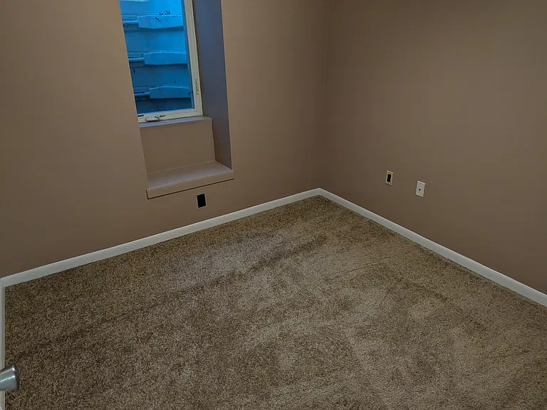 basement bedroom