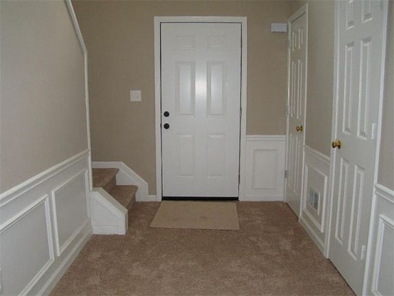 2nd image of 2840 Binghampton Ln