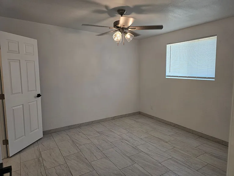 511 N Iroquois Ave — Photo 20