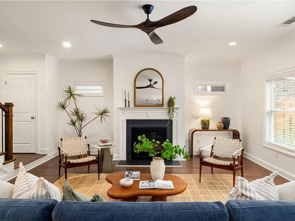 1052 Johnson Grv, Atlanta, GA 30318