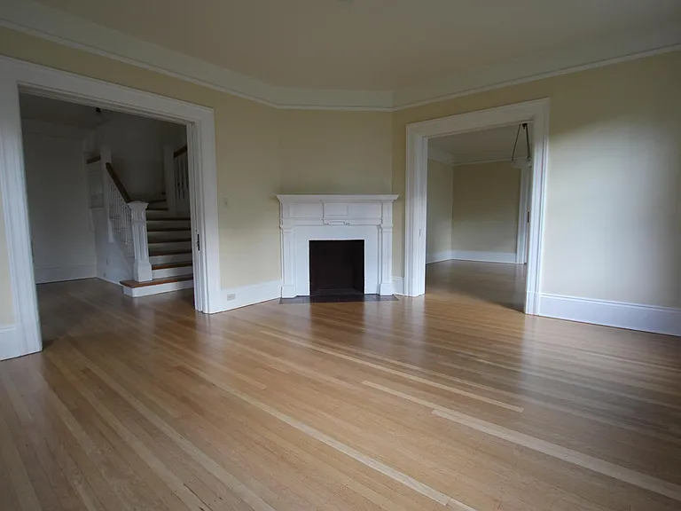1326 Kobbe Ave #B — Photo 8