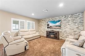 3rd image of 6978 Alderwood Dr