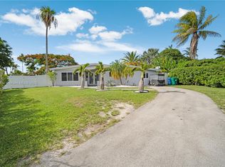 9025 SW 199th St, Cutler Bay, FL 33157